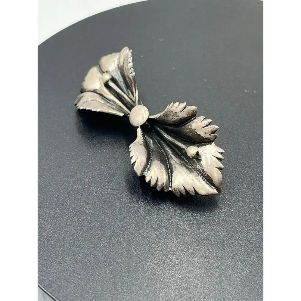 Sterling‎ Silver Vintage Brooch 8 Grams